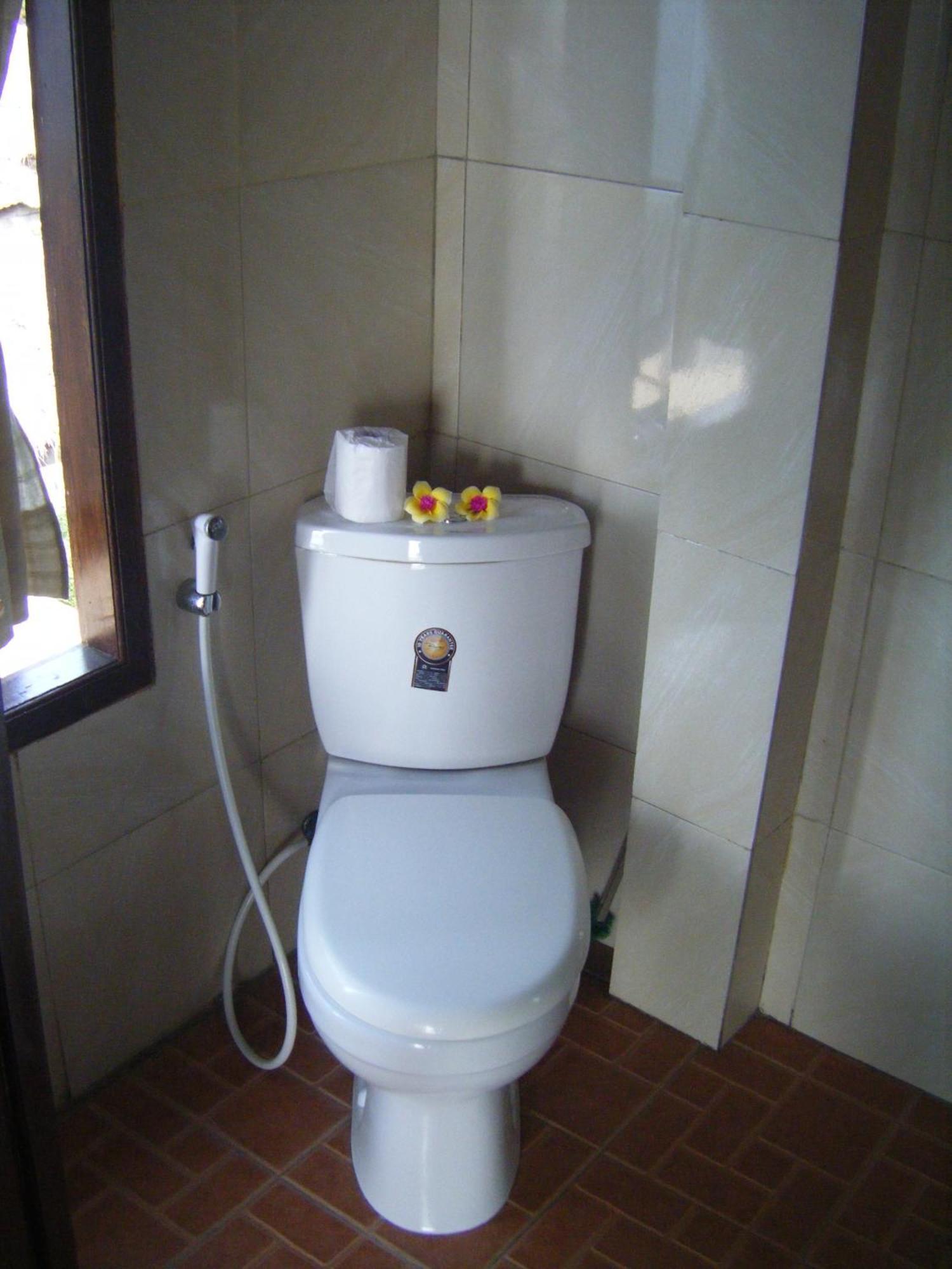 Bubu Racok Homestay Αμέντ Εξωτερικό φωτογραφία